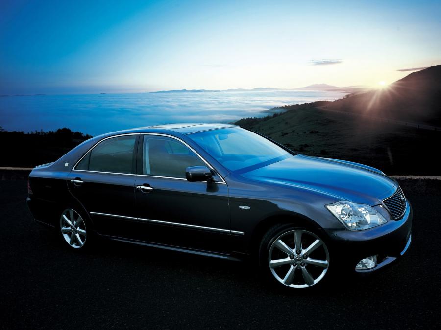  Toyota Crown Athlete 2005 года  (фото 3 из 4)